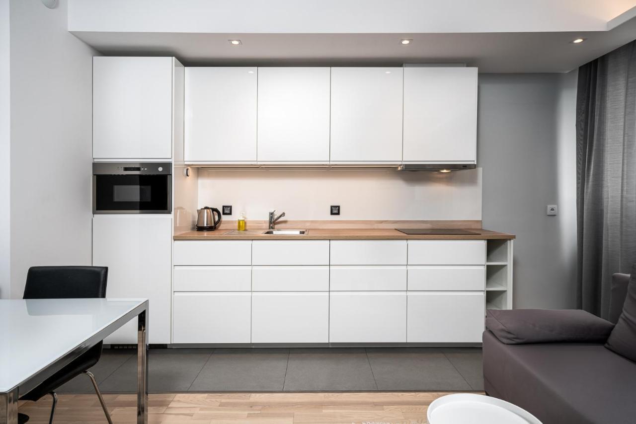 Rentplanet - Apartamenty Atal Tower Wrocław Extérieur photo