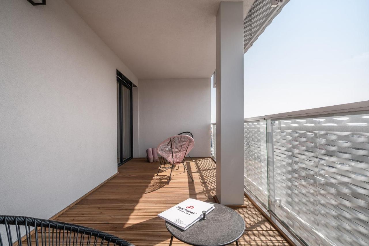 Rentplanet - Apartamenty Atal Tower Wrocław Extérieur photo
