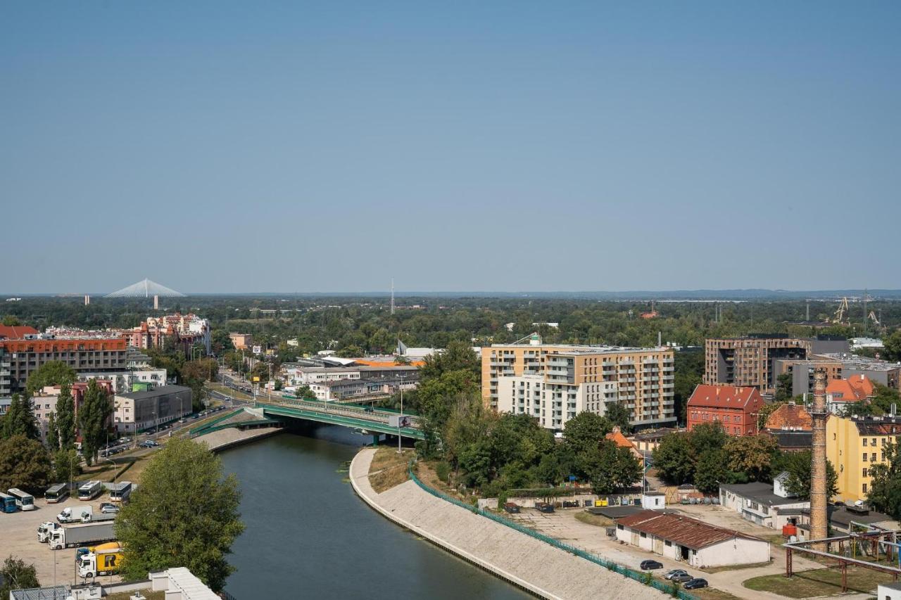 Rentplanet - Apartamenty Atal Tower Wrocław Extérieur photo